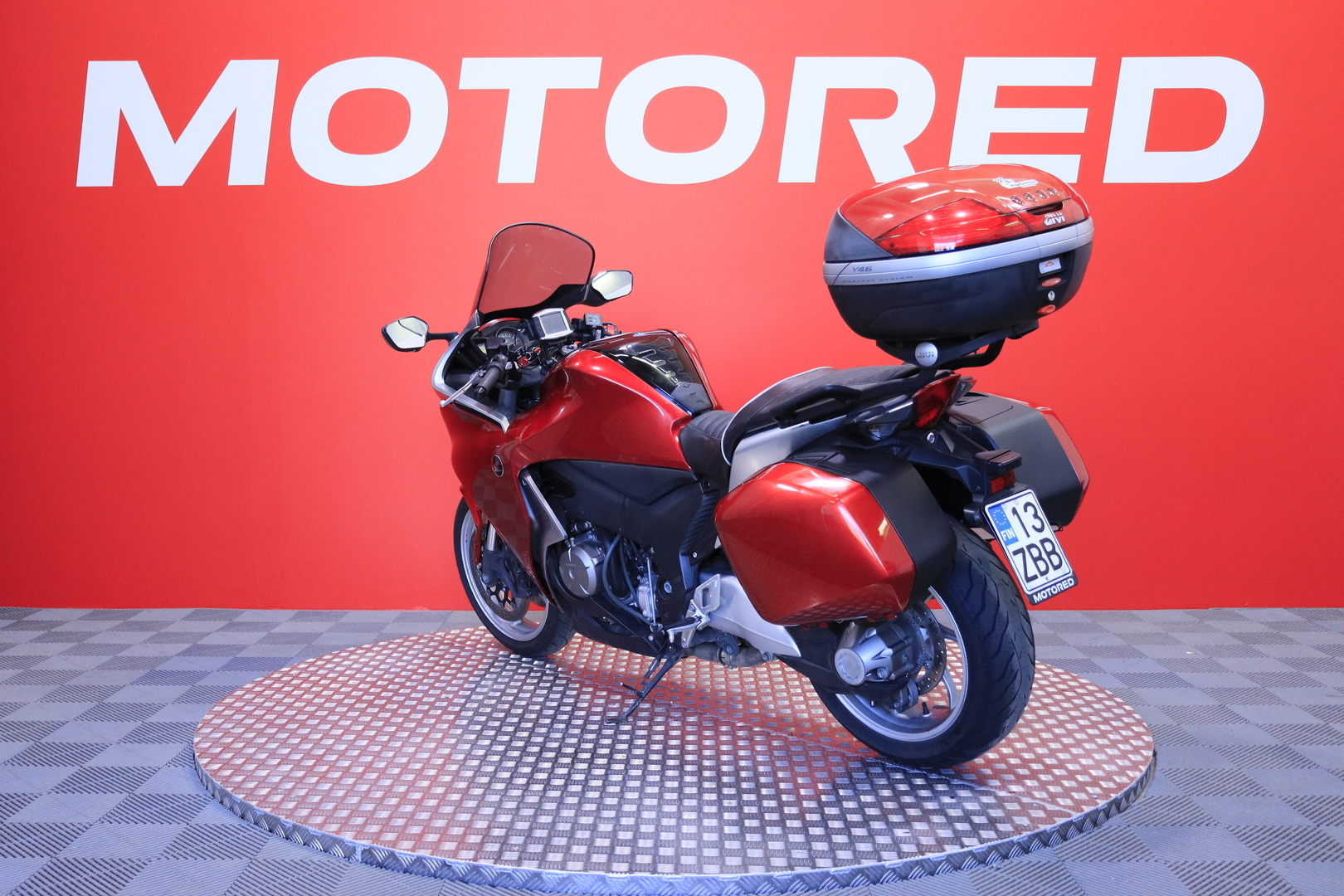 Honda - VFR - 1200 F // Juuri saapunut! / Suomi-pyörä / Akrapovic / Huoltokirja // - Moottoripyörä