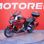 Honda - VFR - 1200 F // Juuri saapunut! / Suomi-pyörä / Akrapovic / Huoltokirja // - Moottoripyörä