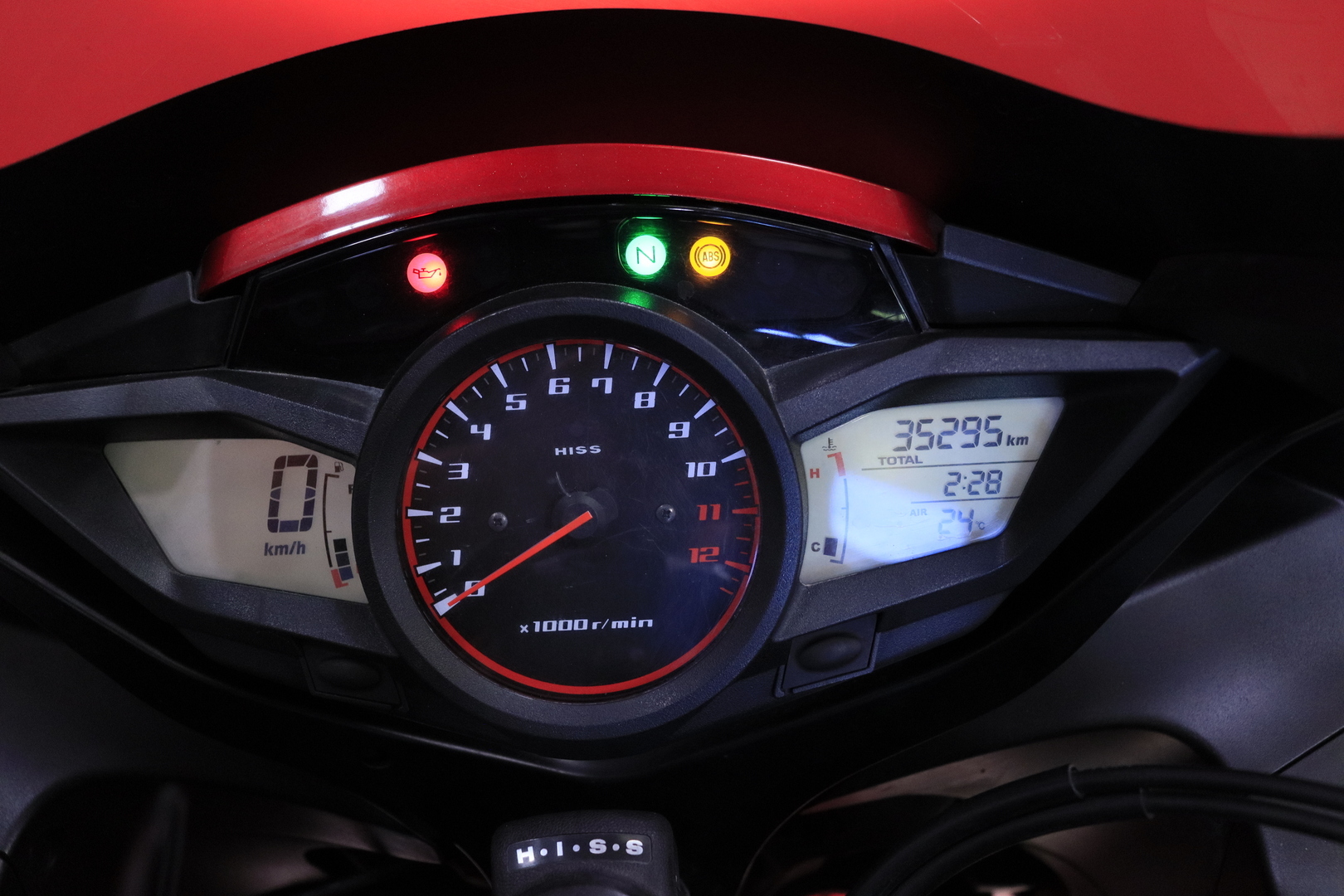 Honda - VFR - 1200 F // Juuri saapunut! / Suomi-pyörä / Akrapovic / Huoltokirja // - Moottoripyörä