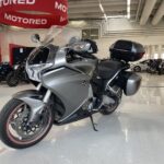 Honda - VFR - 1200 F // !Akrapovic / Huoltokirja / 4x laukut / Suomi-Pyörä // - Moottoripyörä