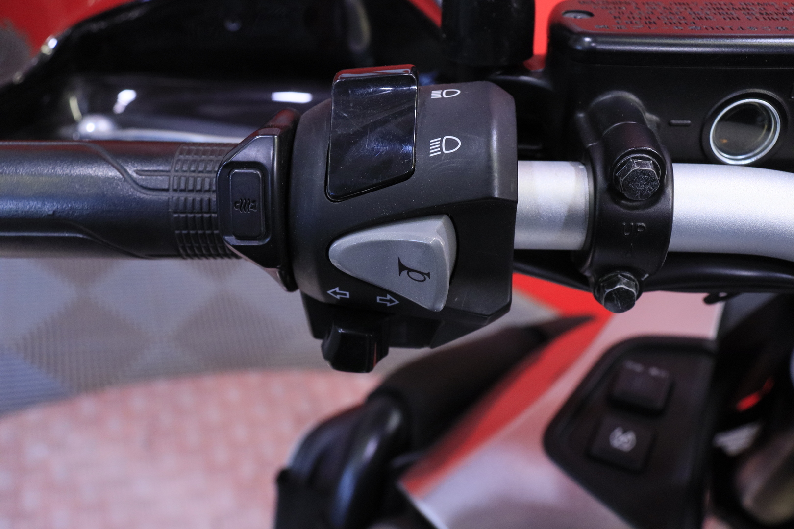 Honda - VFR - 1200 X Crosstourer // Navigointi / 4x laukut / ABS / TC // - Moottoripyörä
