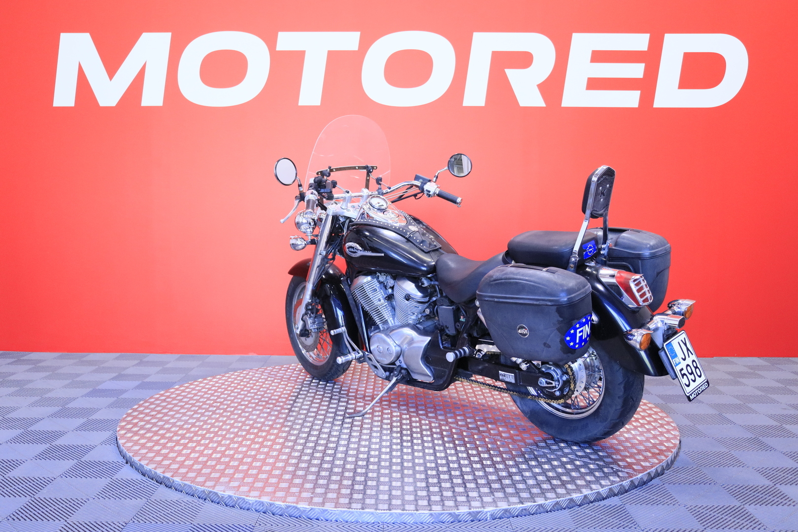 Honda - VT - 750C2 SHADOW // Myydään Huutokaupat.com! / Suomipyörä / Huollettu / Vance&Hines / Laukut / Tuulilasi // - Moottoripyörä