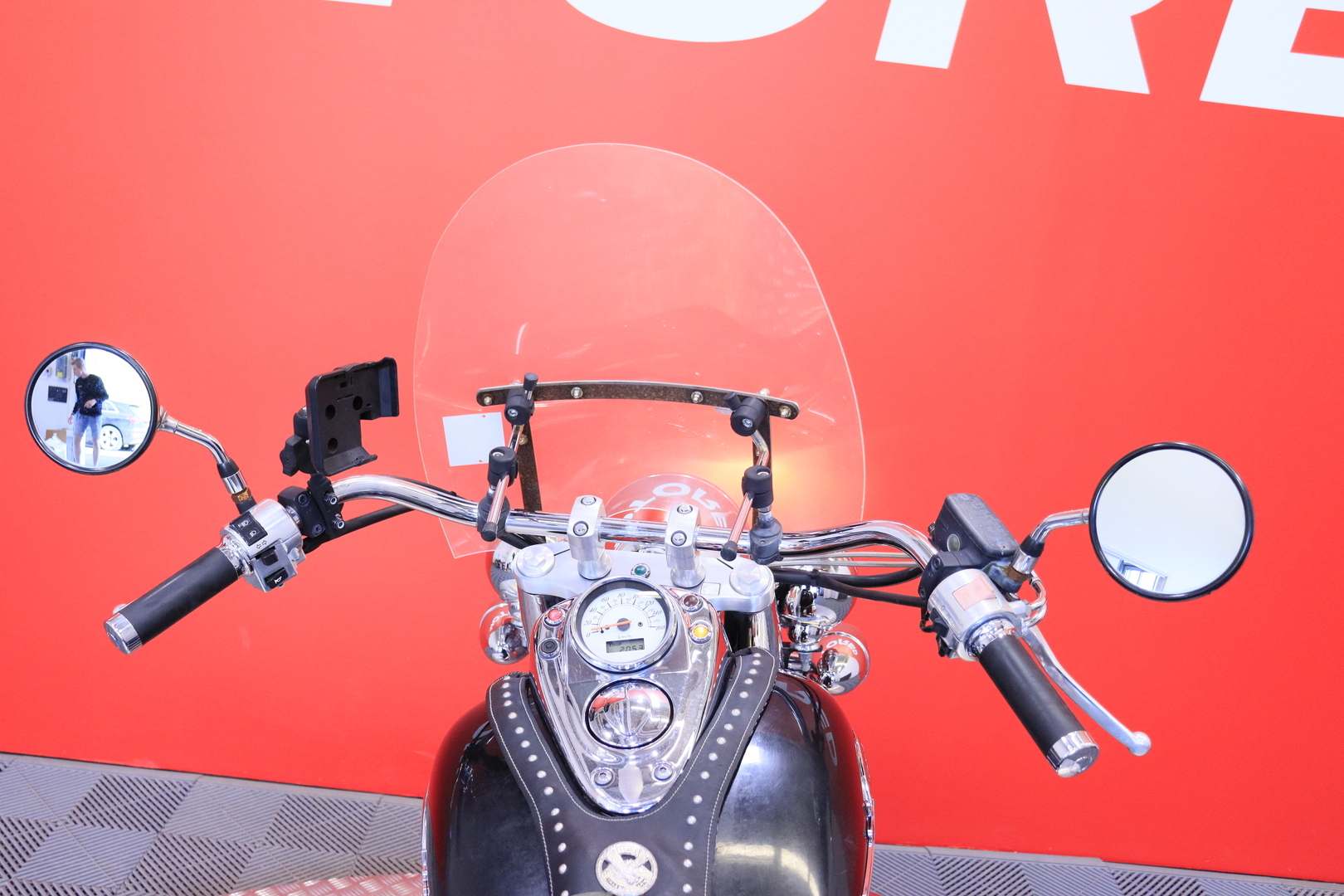 Honda - VT - 750C2 SHADOW // Myydään Huutokaupat.com! / Suomipyörä / Huollettu / Vance&Hines / Laukut / Tuulilasi // - Moottoripyörä