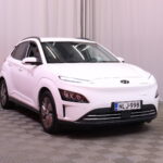 Hyundai - KONA - electric 64 kWh 204 hv Style MY21 // Navi / Krell / Nahkapenkit/ Kamera / ACC / HUD / BLIS / Ilmastoidut penkit // - Maastoauto