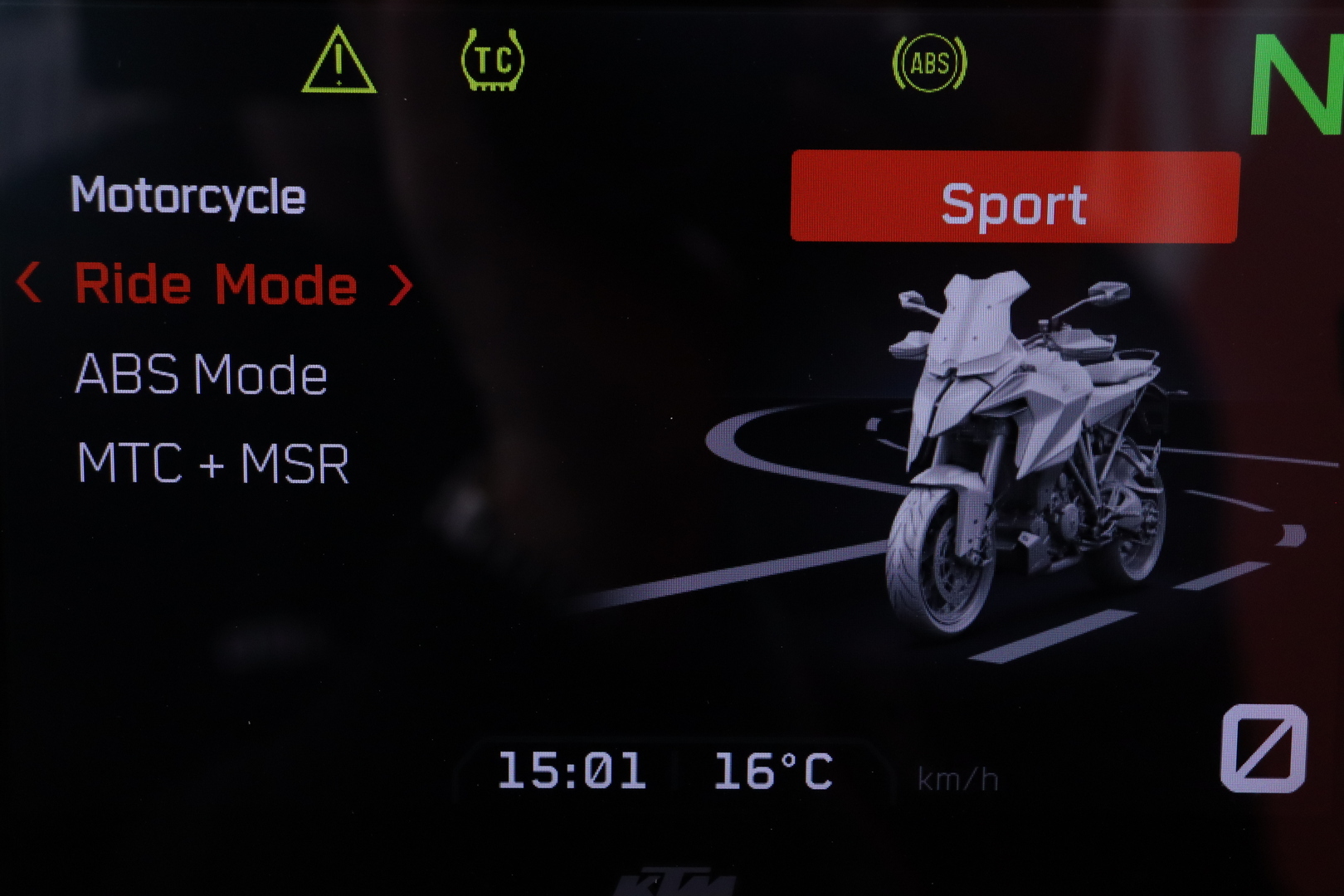KTM - 1290 - Super Duke GT // Huippuvarusteet / 1-Om / Akrapovic / 3x laukut / Huoltokirja // - Moottoripyörä
