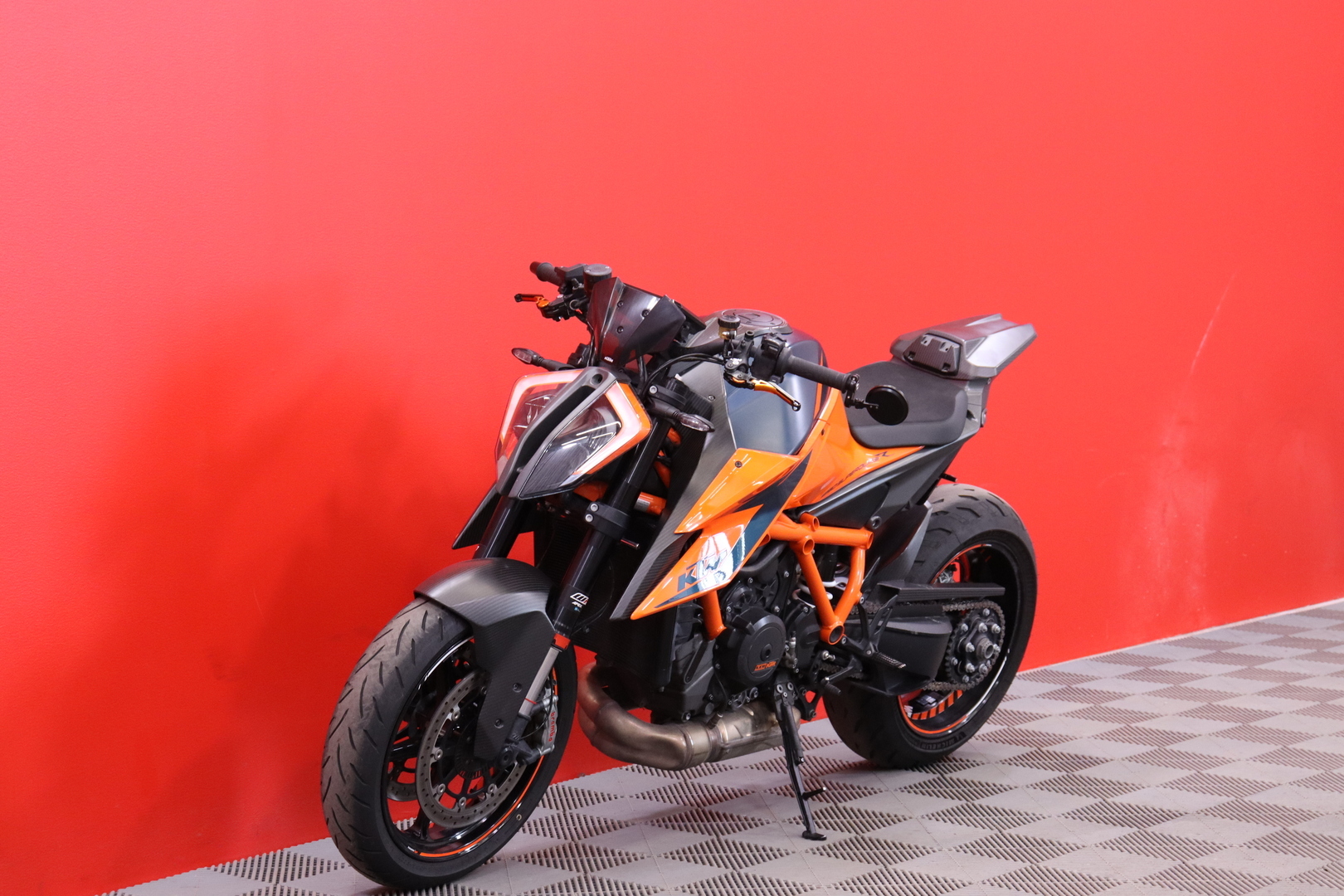 KTM - 1290 - Super Duke R // AR / Quickshifter+ / MTC+MSR / Keyless Ride / Launch Control // - Moottoripyörä