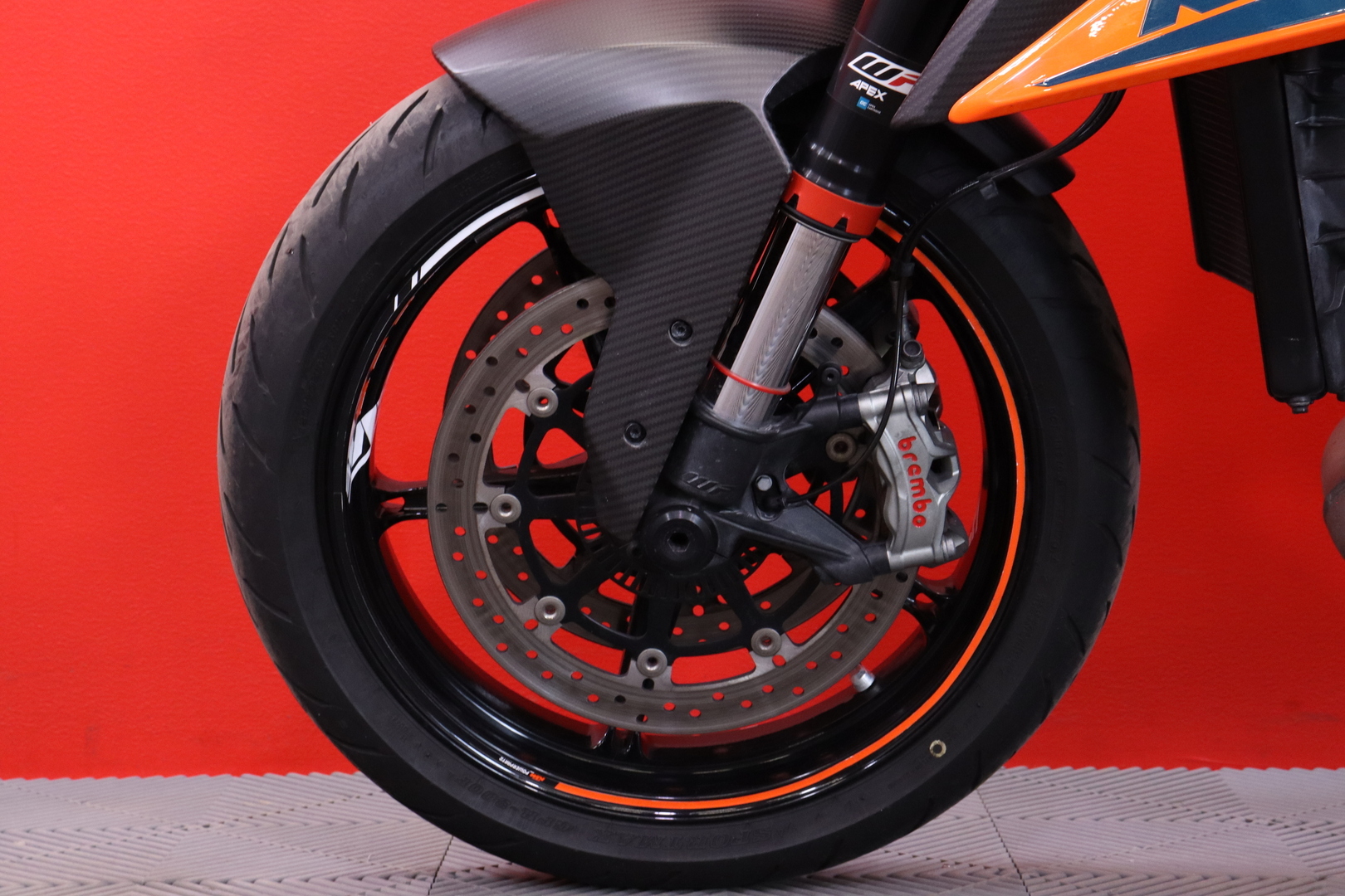 KTM - 1290 - Super Duke R // AR / Quickshifter+ / MTC+MSR / Keyless Ride / Launch Control // - Moottoripyörä