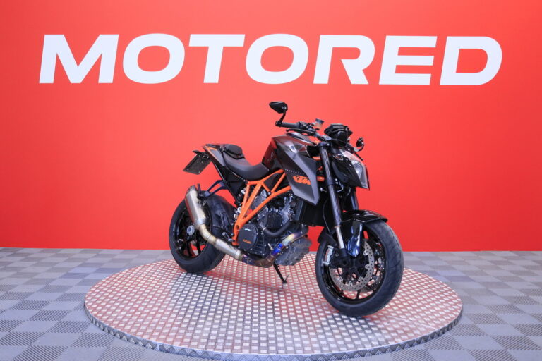 KTM - 1290 - Super Duke R / Juuri saapunut! / Akrapovic kokoputkisto / Ducktail / Ajomodet / ABS // Huoltokirja löytyy - Moottoripyörä