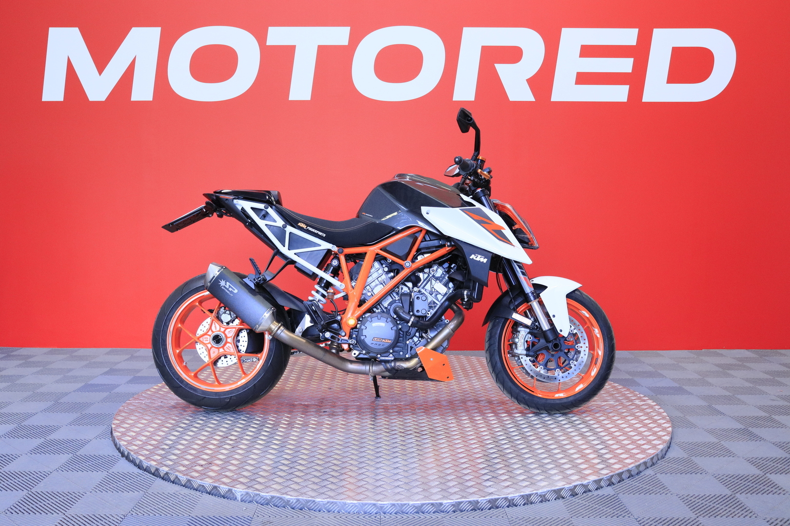 KTM - 1290 - Super Duke R // Spark / Powerparts / Shifter+ / Vakkari / MTC / ABS / Sisään ajettu! // - Moottoripyörä