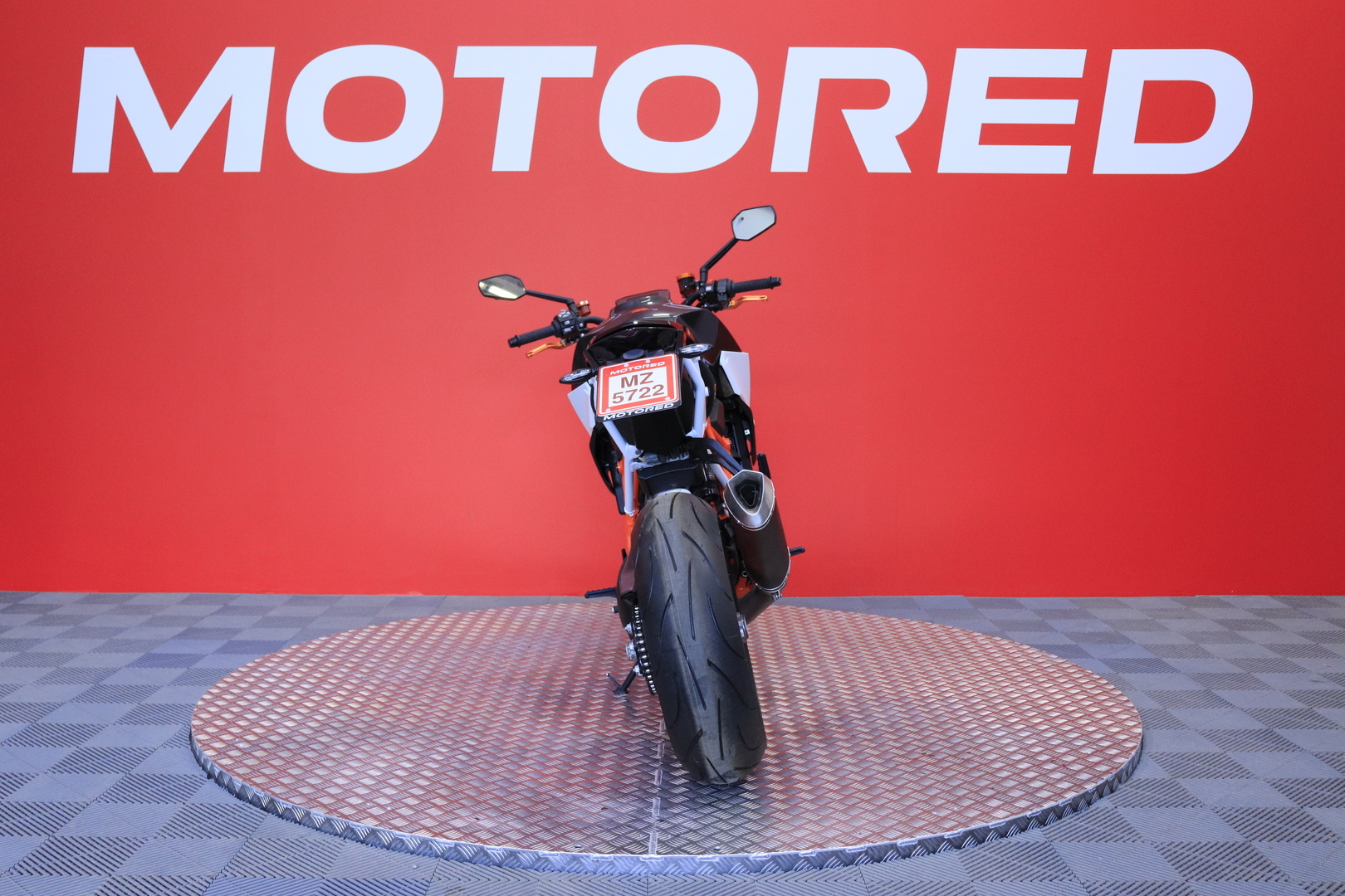 KTM - 1290 - Super Duke R // Spark / Powerparts / Shifter+ / Vakkari / MTC / ABS / Sisään ajettu! // - Moottoripyörä