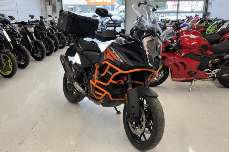 KTM - 1290 Super Adventure S - / Juuri saapunut / - Moottoripyörä