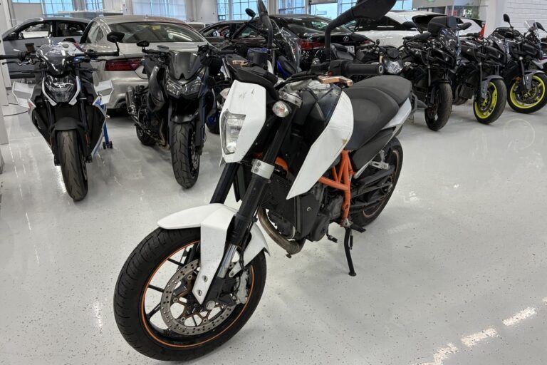 KTM 690