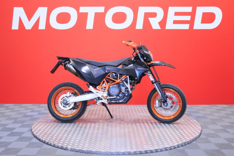 KTM 690