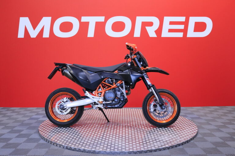 KTM 690