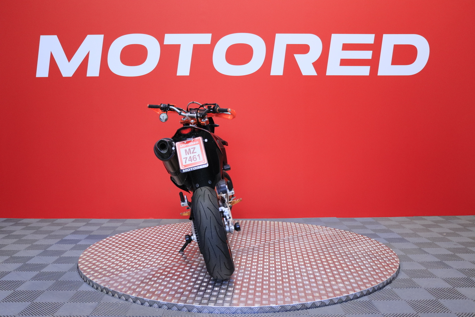 KTM - 690 - SMC-R // Akrapovic / Powerparts / Huoltokirja // - Moottoripyörä