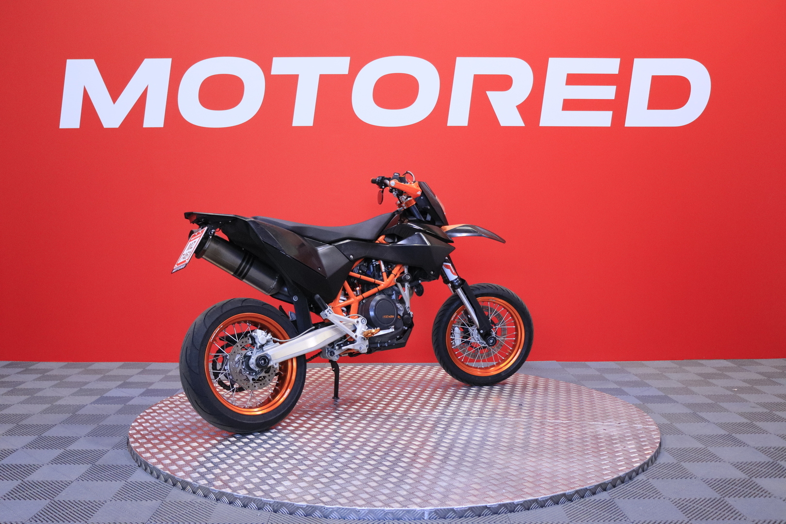 KTM - 690 - SMC-R // Akrapovic / Powerparts / Huoltokirja // - Moottoripyörä