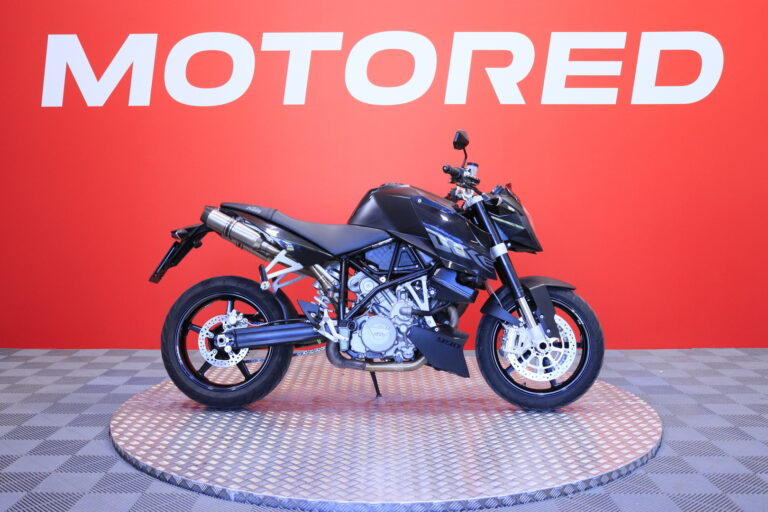 KTM 990