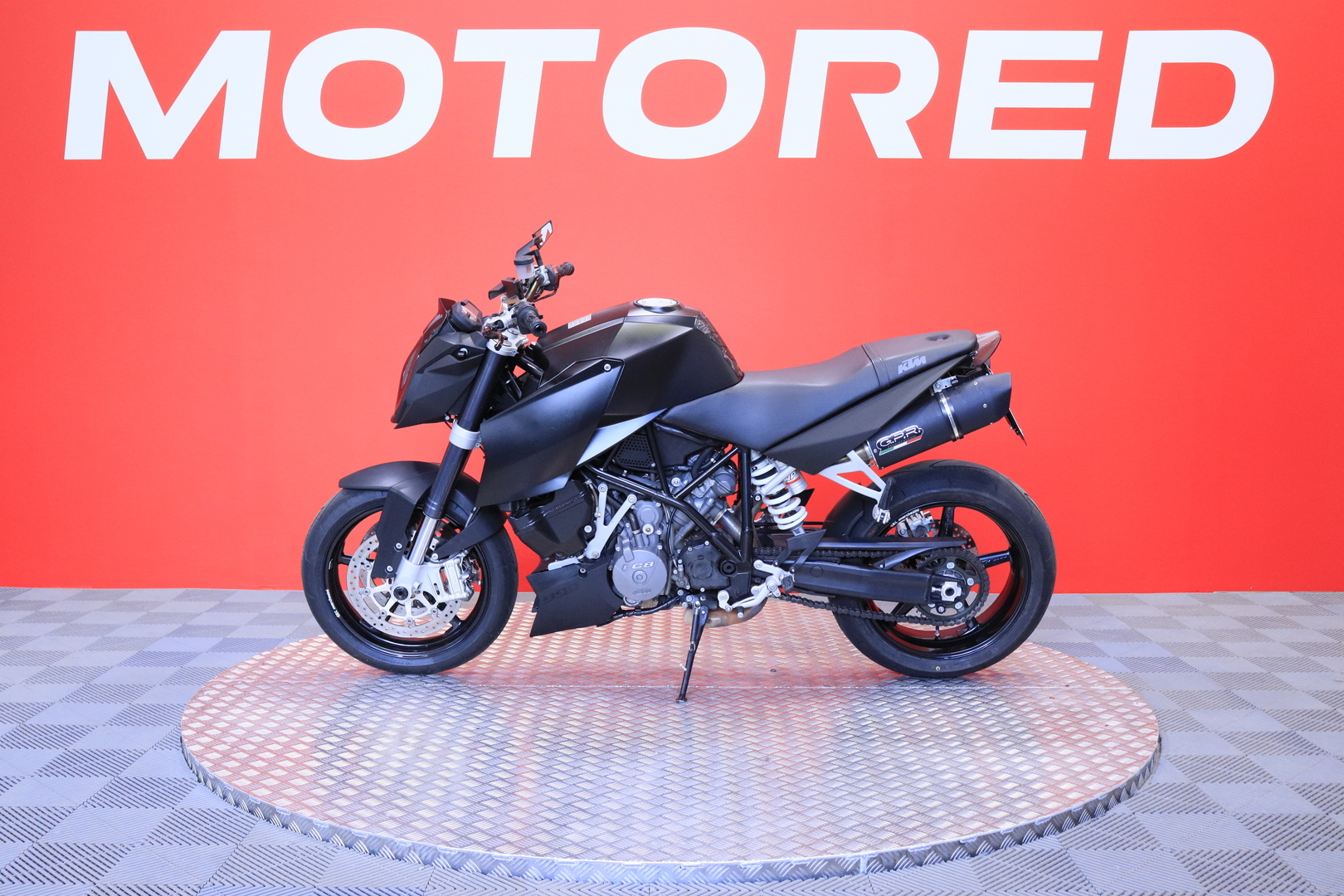 KTM - 990 - Super Duke // Juuri saapunut! / Suomi-pyörä / G.P.R / Huoltokirja / Juuri huollettu! // - Moottoripyörä