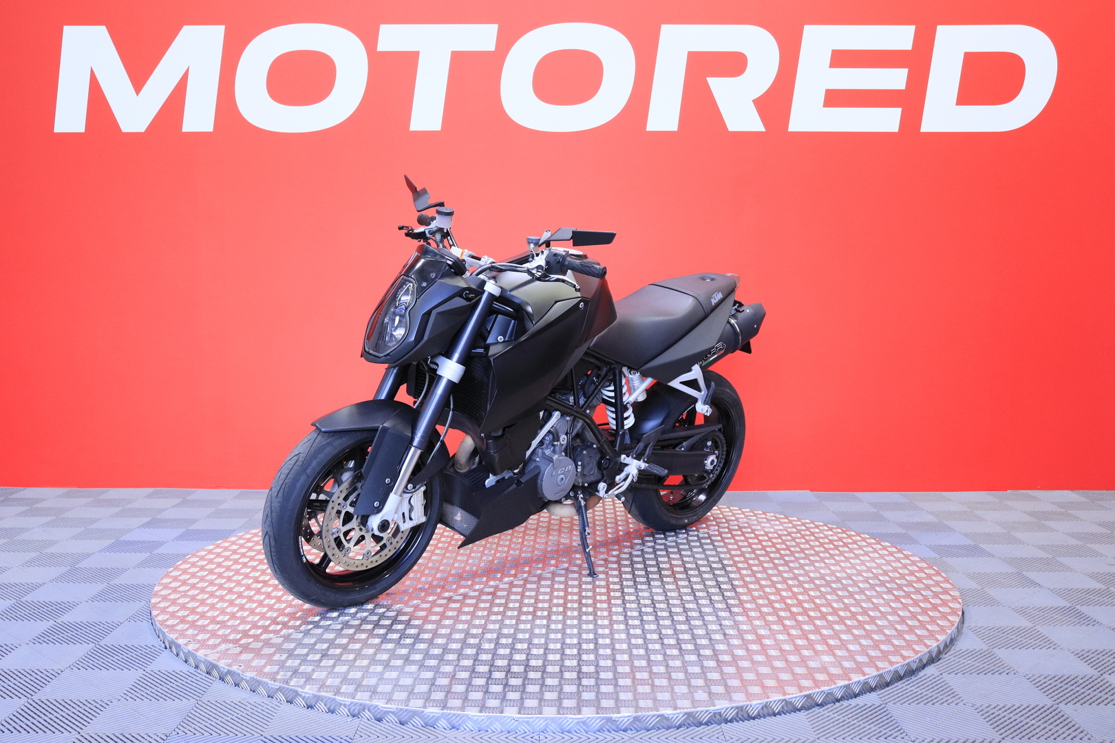 KTM - 990 - Super Duke // Juuri saapunut! / Suomi-pyörä / G.P.R / Huoltokirja / Juuri huollettu! // - Moottoripyörä