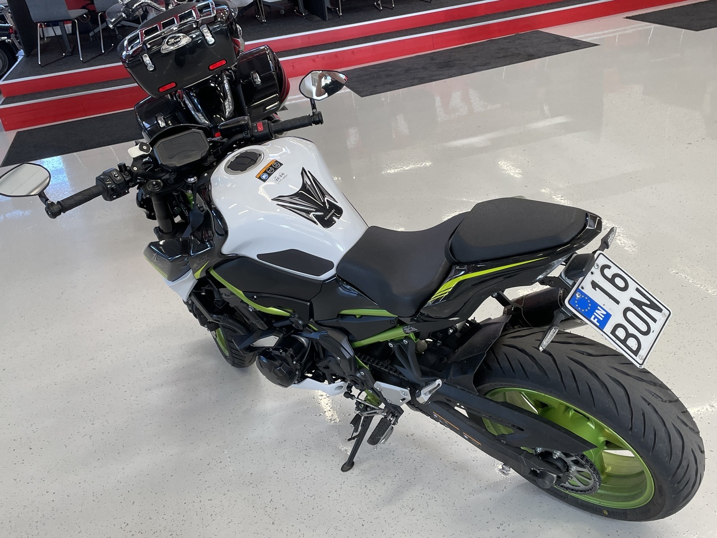 Kawasaki - Z - 900 // Akrapovic / Juuri tullut! // - Moottoripyörä