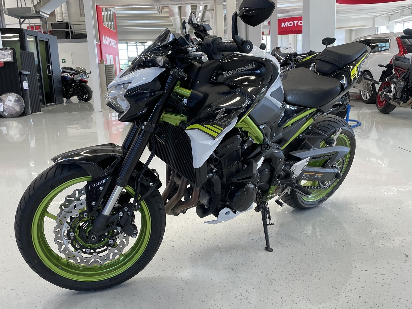 Kawasaki - Z - 900 // Akrapovic / Juuri tullut! // - Moottoripyörä