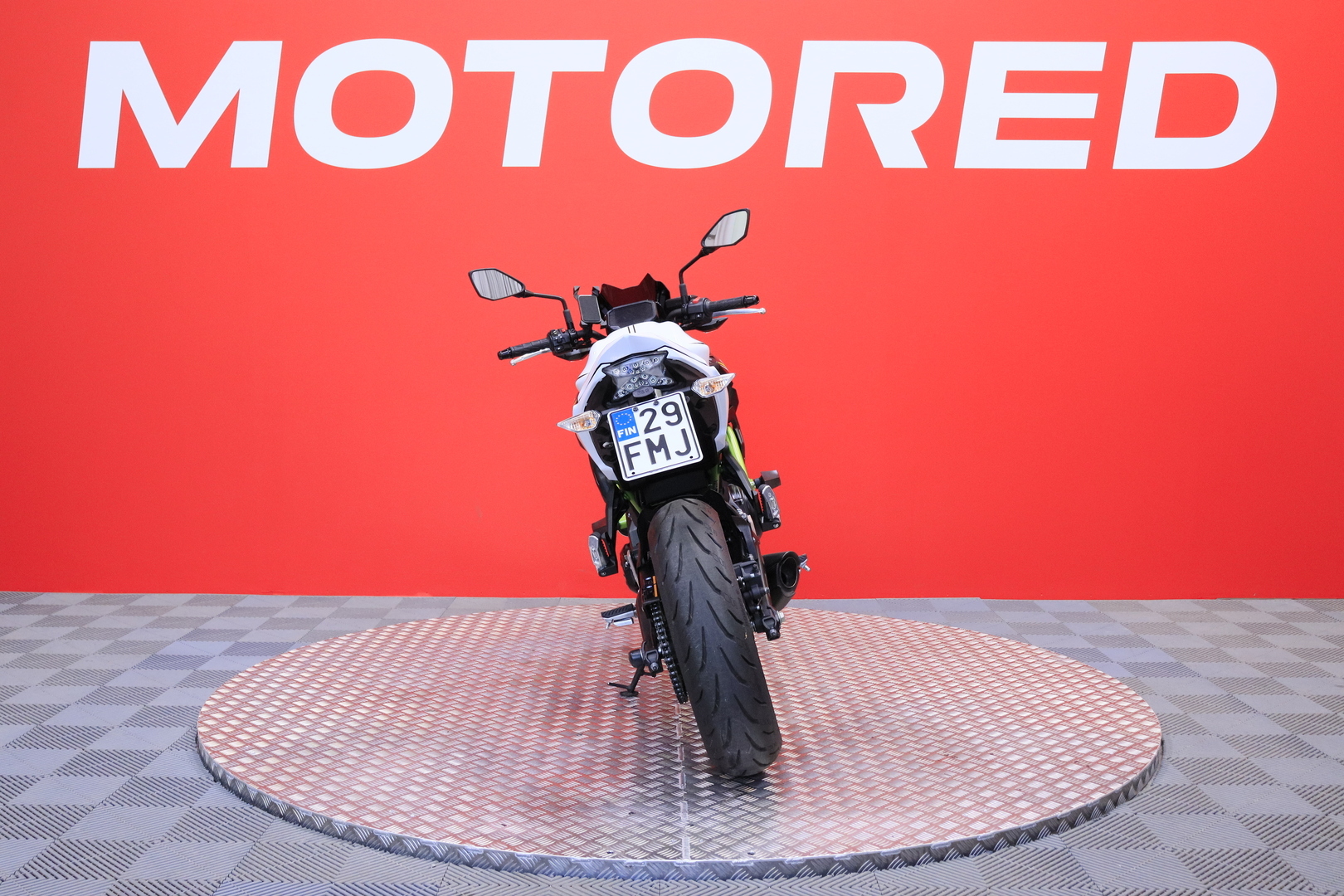 Kawasaki - Z - 650 // Yoshimura / ABS / TFT / Huoltokirja // - Moottoripyörä