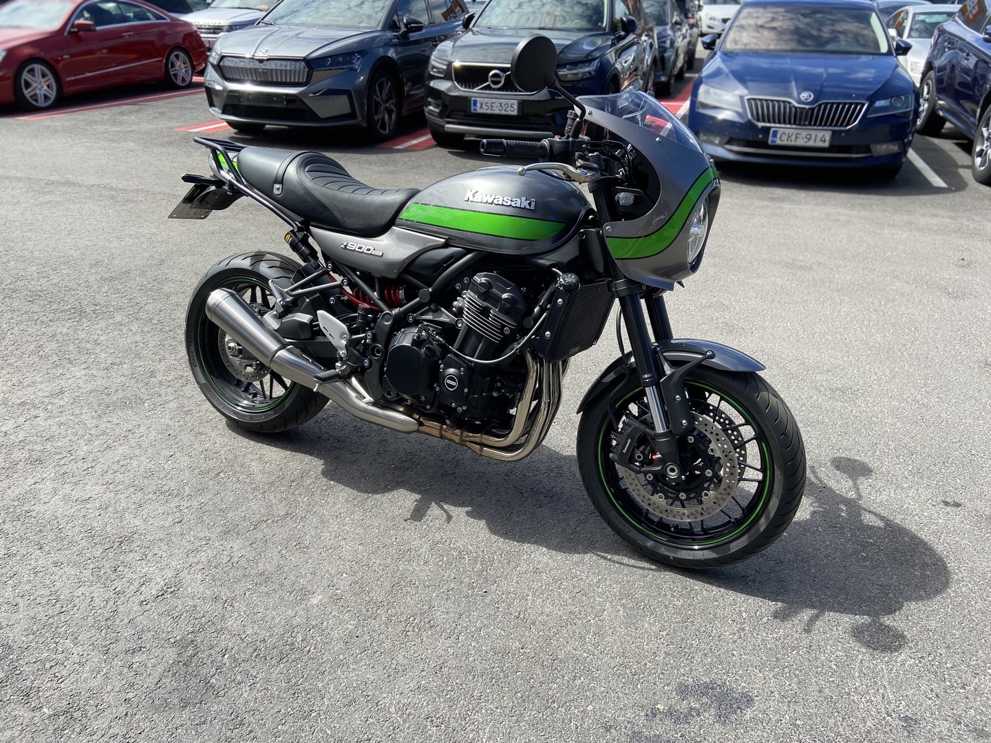 Kawasaki - Z - 900RS / Café Malli / K-TECH / Suomi-pyörä / Huoltokirja // - Moottoripyörä