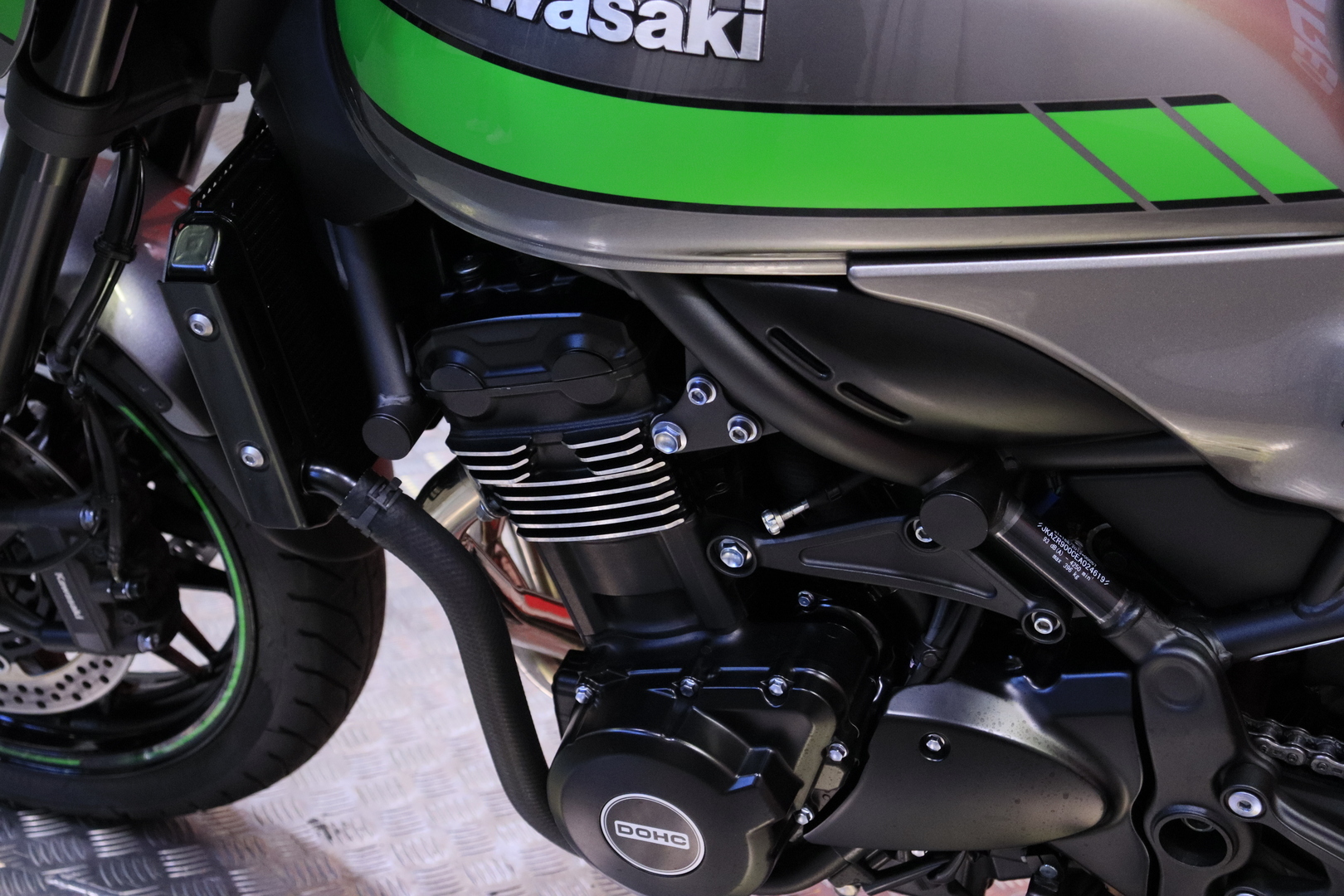 Kawasaki - Z - 900 RS / Café Malli / K-TECH / Suomi-pyörä / Huoltokirja // - Moottoripyörä