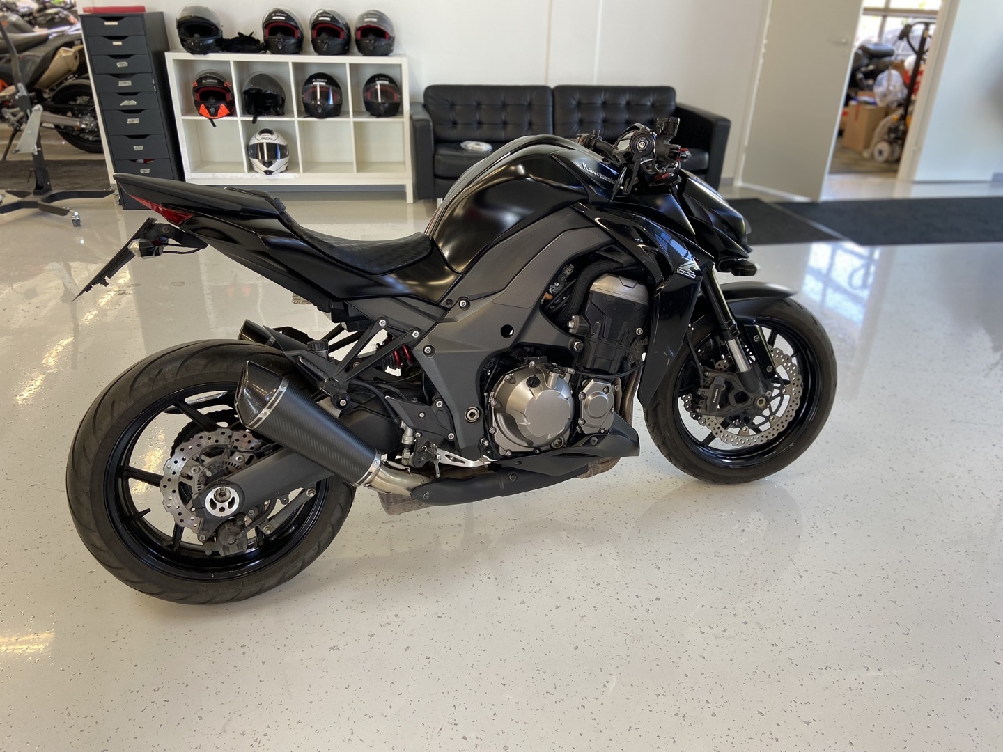 Kawasaki - Z - 1000 // Huoltokirja / Suomi-pyörä / SC-project // - Moottoripyörä