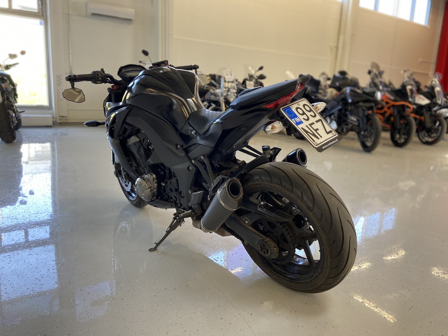 Kawasaki - Z - 1000 // Huoltokirja / Suomi-pyörä / SC-project // - Moottoripyörä