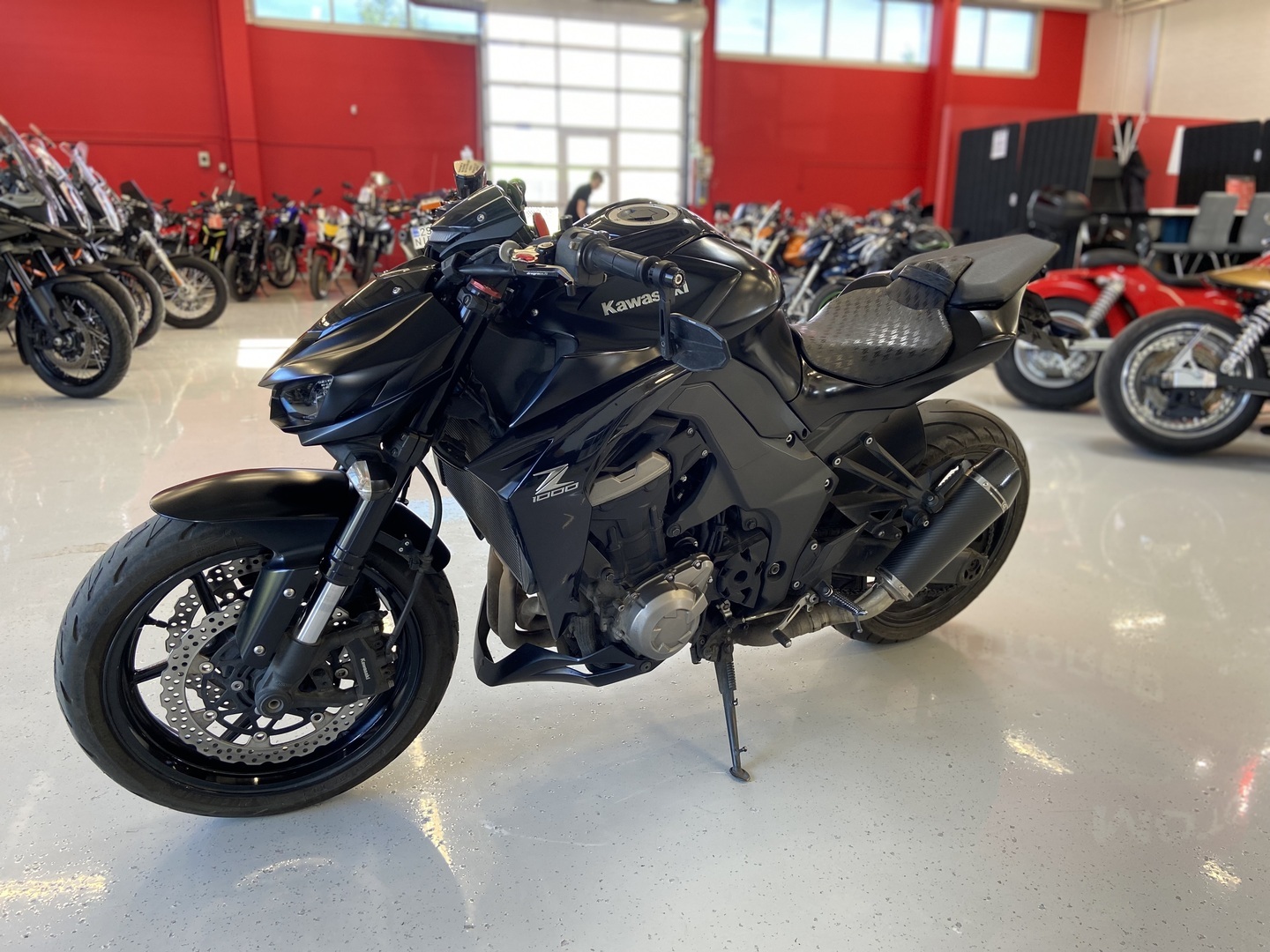 Kawasaki - Z - 1000 // Huoltokirja / Suomi-pyörä / SC-project // - Moottoripyörä
