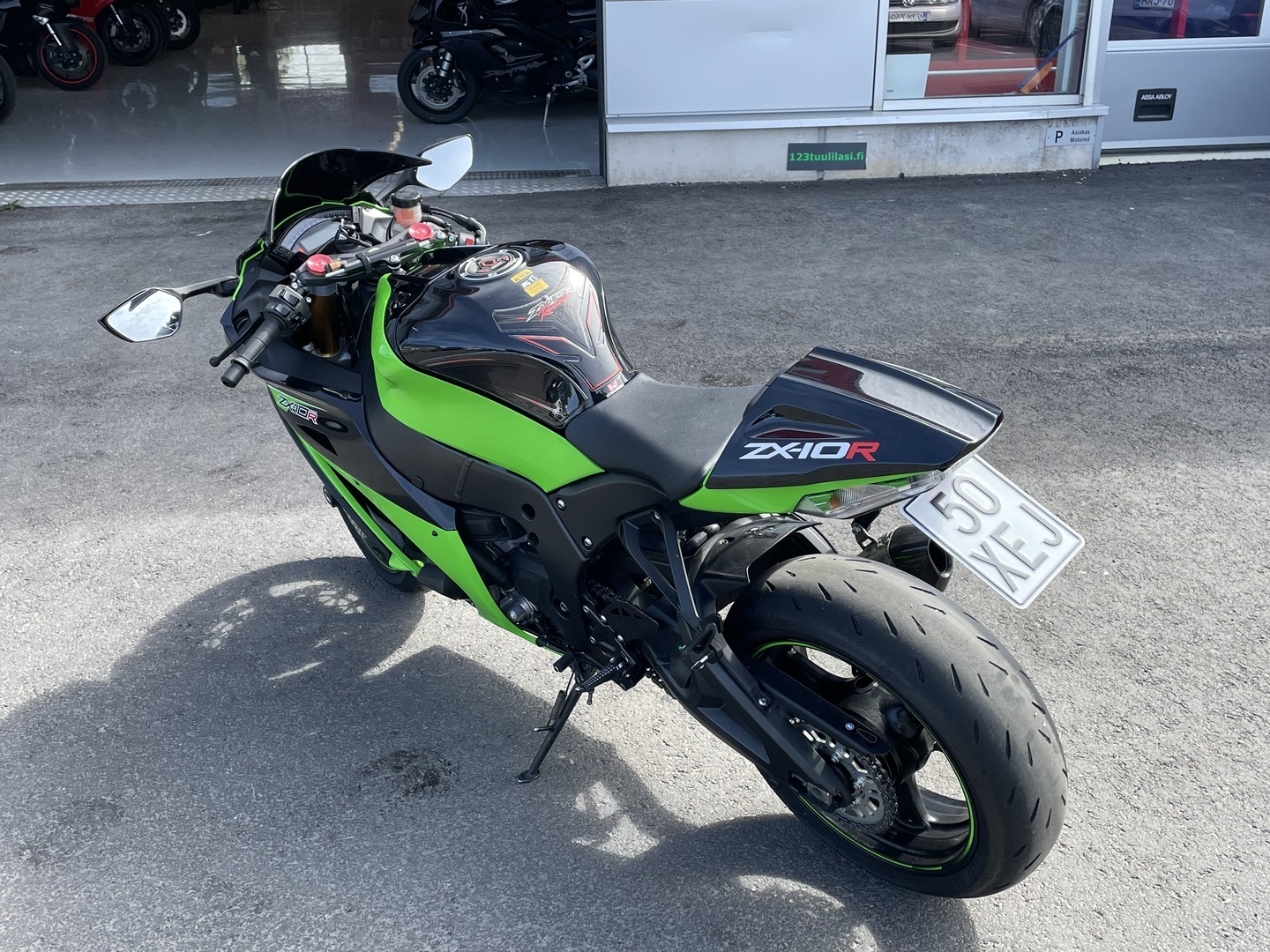 Kawasaki - ZX-10R - // Akrapovic / Öhlins ohjausiskari / Huoltokirja // - Moottoripyörä