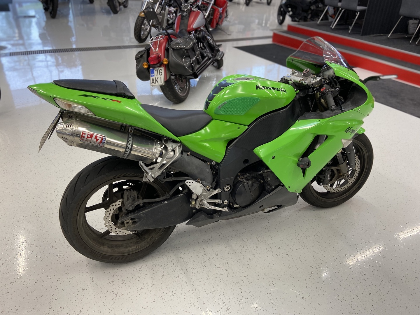 Kawasaki - ZX-10R - // Yoshimura / Öhlins / 2x-avain // - Moottoripyörä