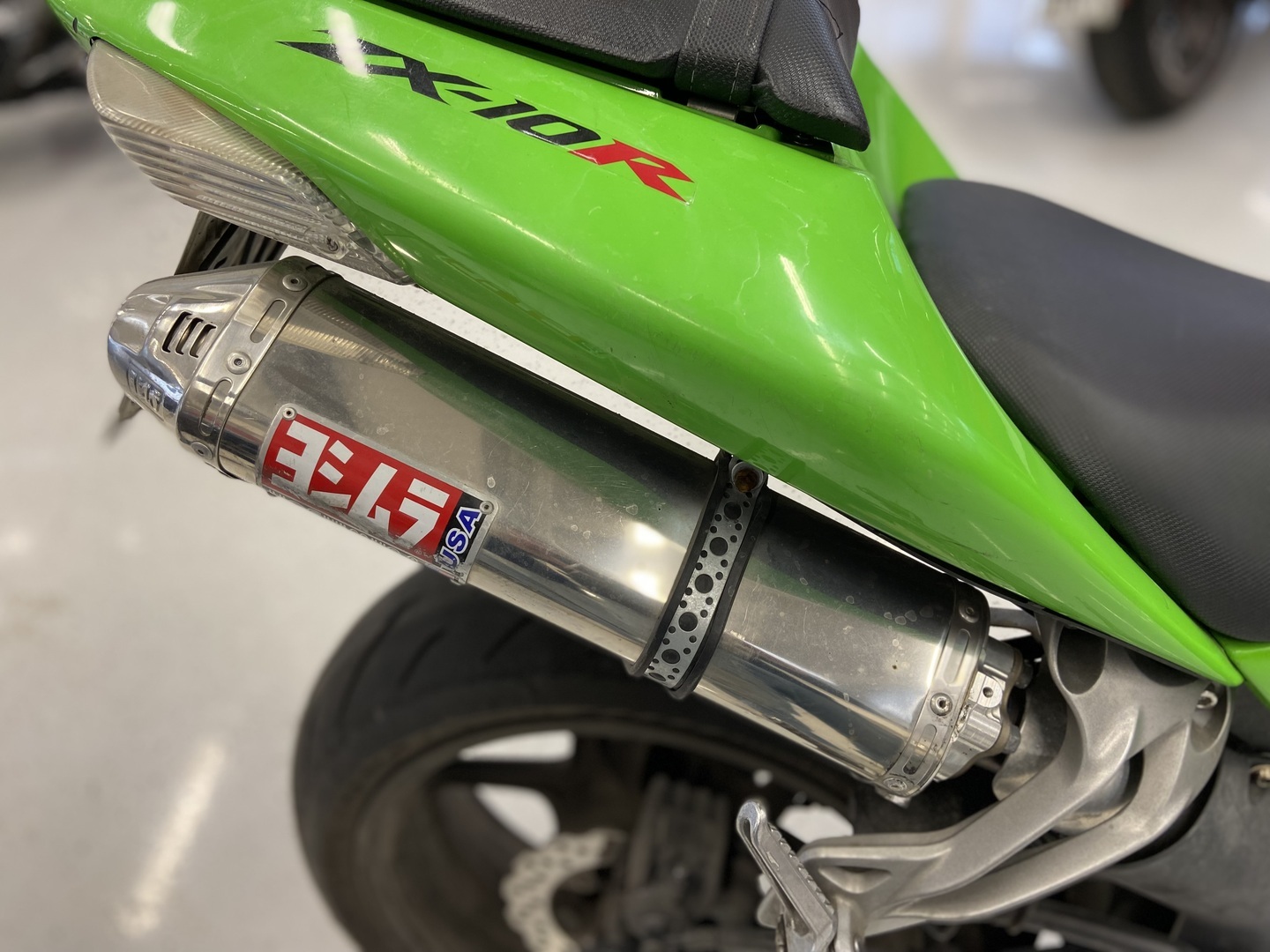 Kawasaki - ZX-10R - // Yoshimura / Öhlins / 2x-avain // - Moottoripyörä