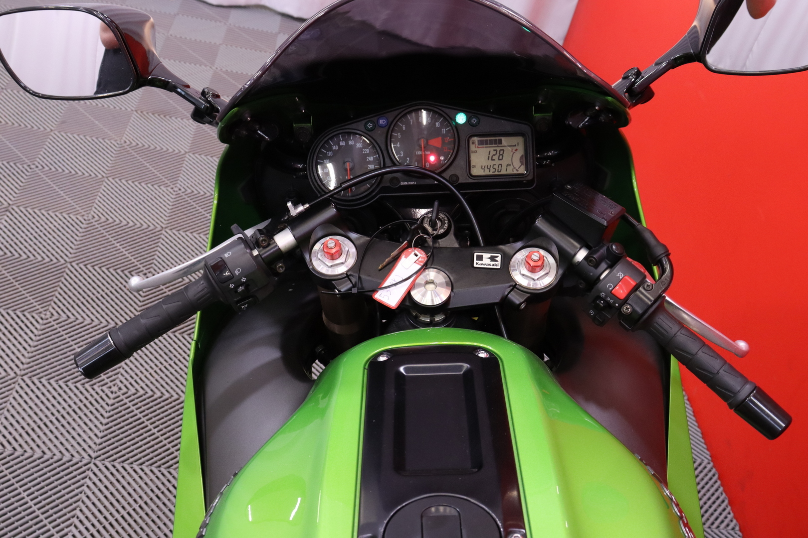 Kawasaki - ZX-12R - // Hienossa kunnossa! / Corsa- Renkaat / Huoltokirja // - Moottoripyörä