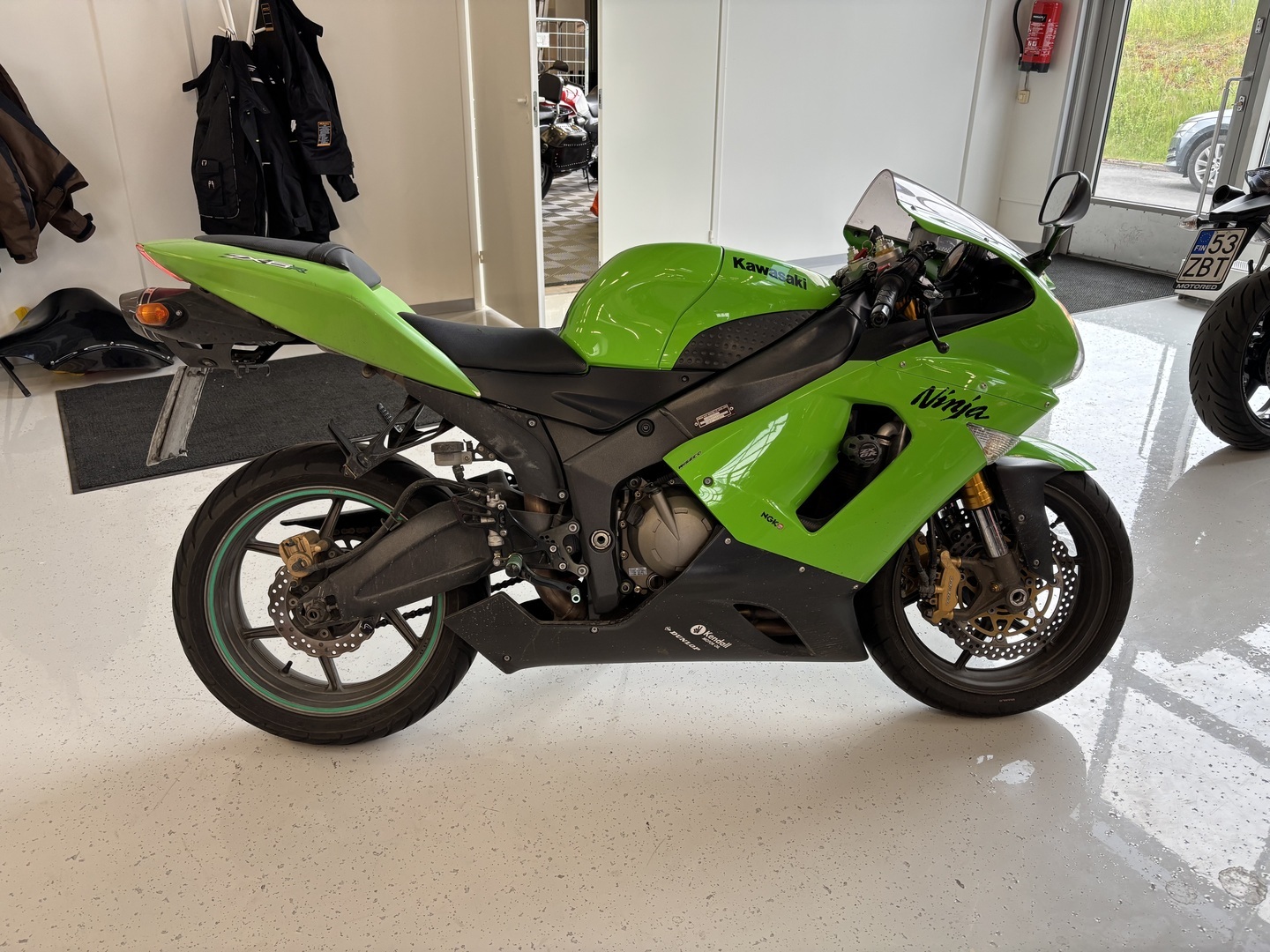 Kawasaki - ZX-6R - // Juuri saapunut / Suomi-pyörä / Slipari // - Moottoripyörä