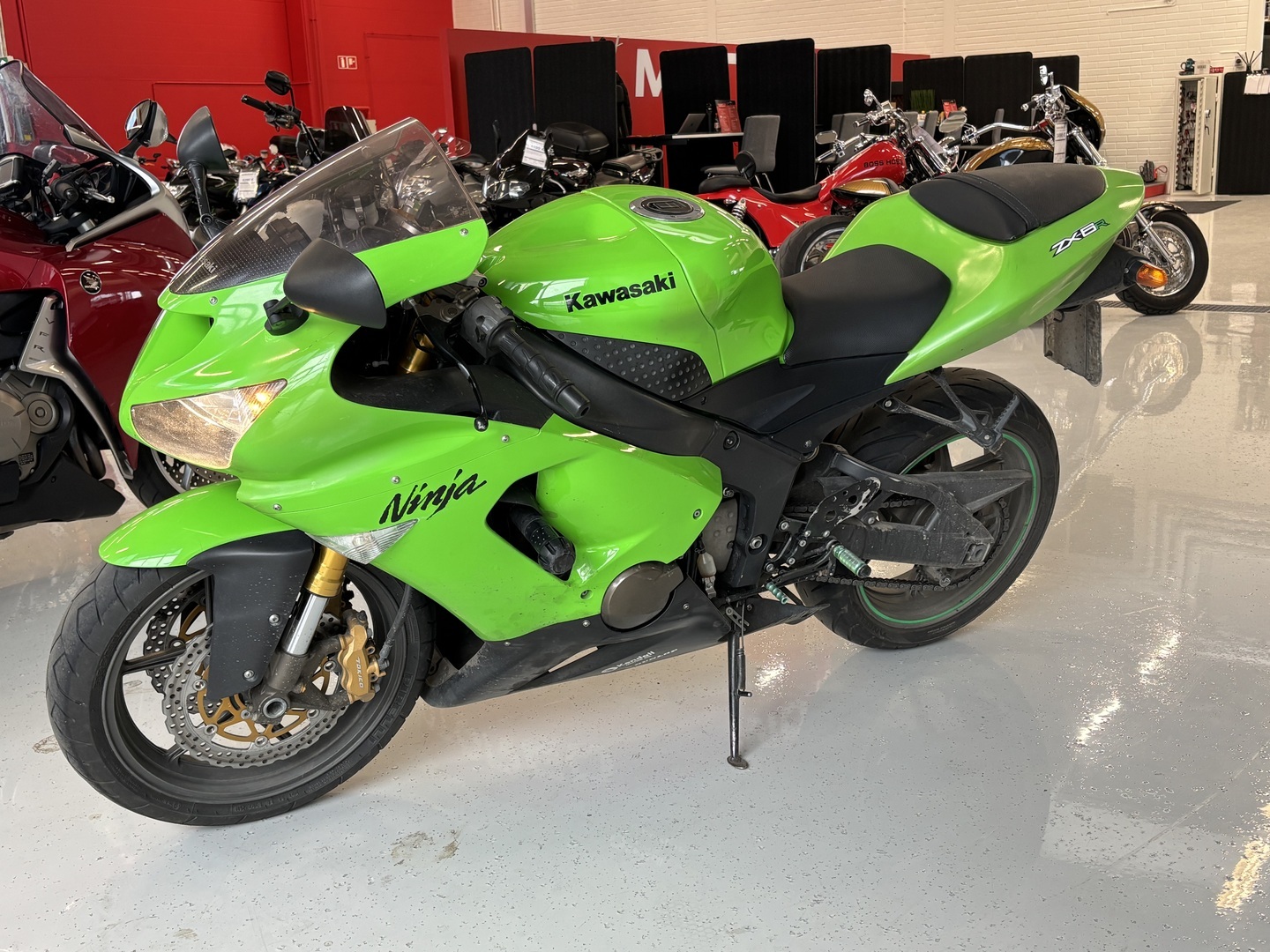 Kawasaki - ZX-6R - // Juuri saapunut / Suomi-pyörä / Slipari // - Moottoripyörä