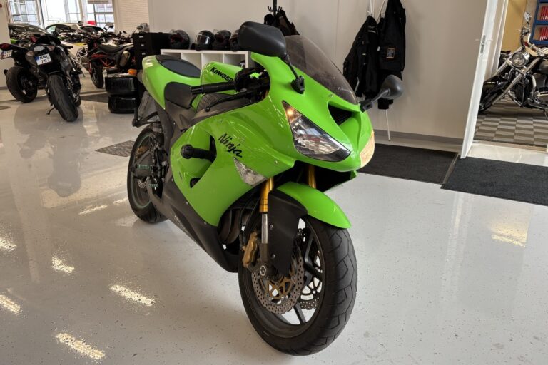 Kawasaki - ZX-6R - // Juuri saapunut / Suomi-pyörä / Slipari // - Moottoripyörä
