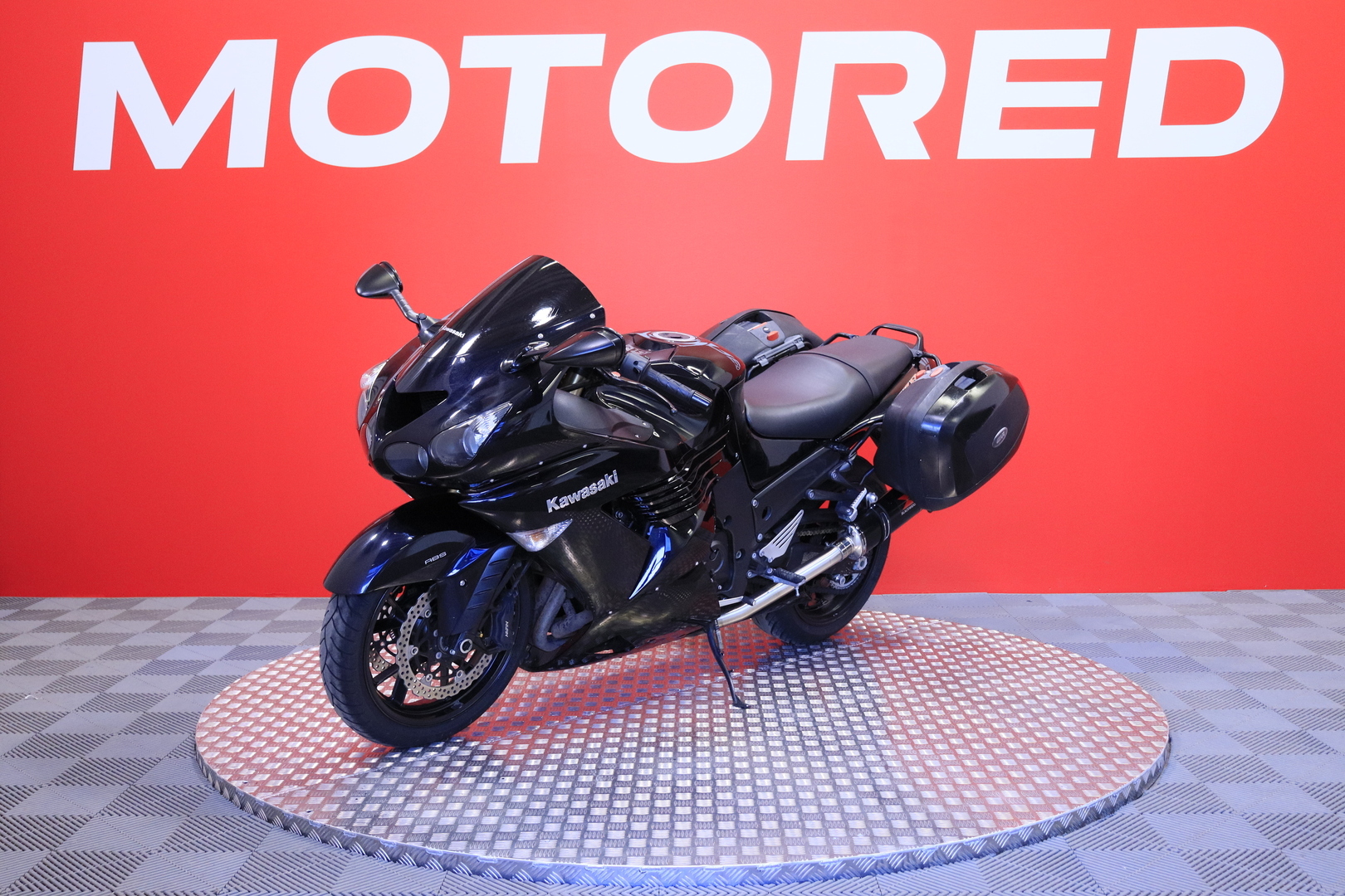 Kawasaki - ZZR - 1400 // Sivulaukut / ABS / Black Widow / Huoltokirja // - Moottoripyörä