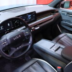Kia - EV9 - GT-Line AWD 99,8kWh 384hv 7P 1st Edition // 360° / HUD / Panorama / Ilmastoidut penkit / LED / Meridian / Nahkapenkit // - Maastoauto