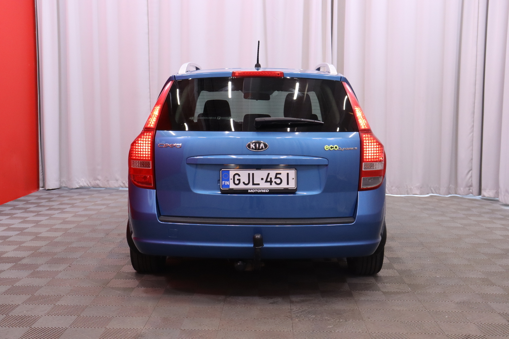 Kia - cee'd - 1,6 ISG Active SW EcoDynamics // Radio / Vakkari / Autom.ilmastointi / Lohko + sisähaara // - Farmari