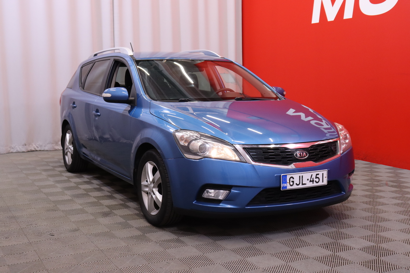 Kia - cee'd - 1,6 ISG Active SW EcoDynamics // Radio / Vakkari / Autom.ilmastointi / Lohko + sisähaara // - Farmari