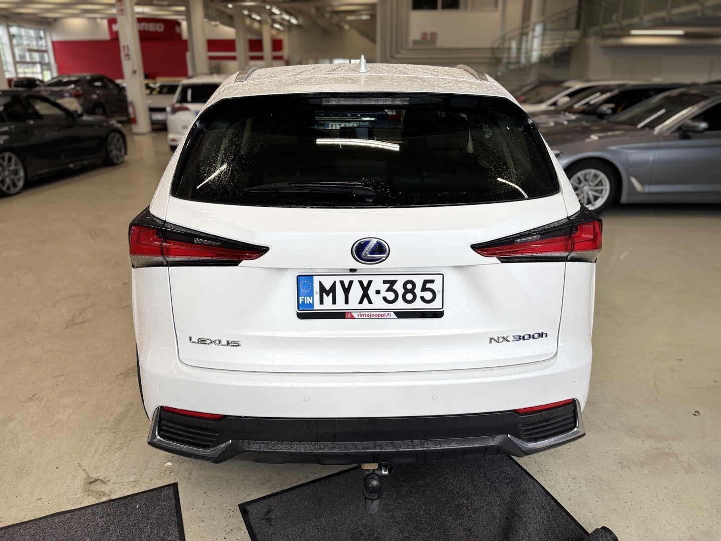 Lexus - NX - 300h AWD Business Edition - Maastoauto