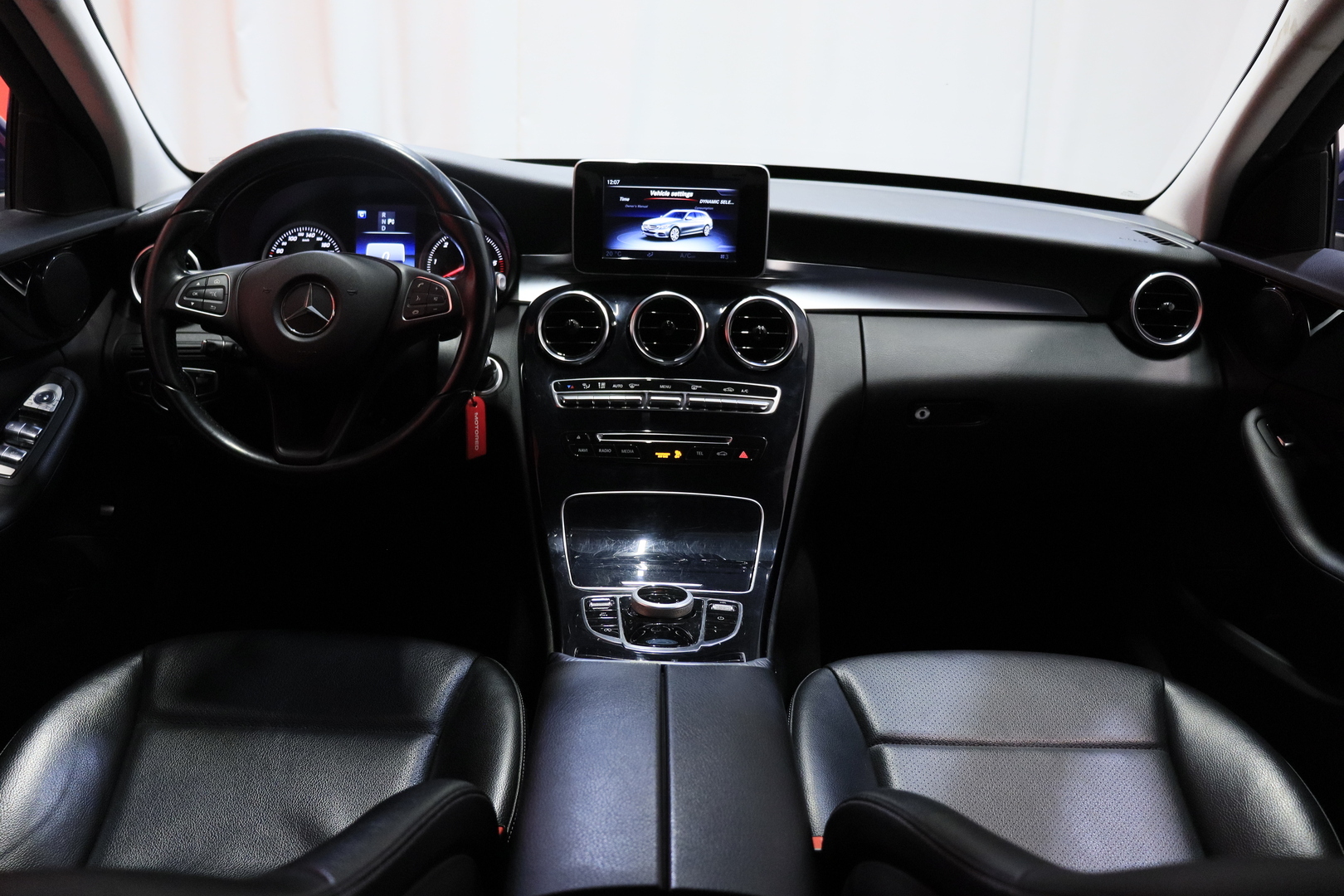 Mercedes-Benz - C - 180 d BlueTec T A Premium Business AMG - Farmari