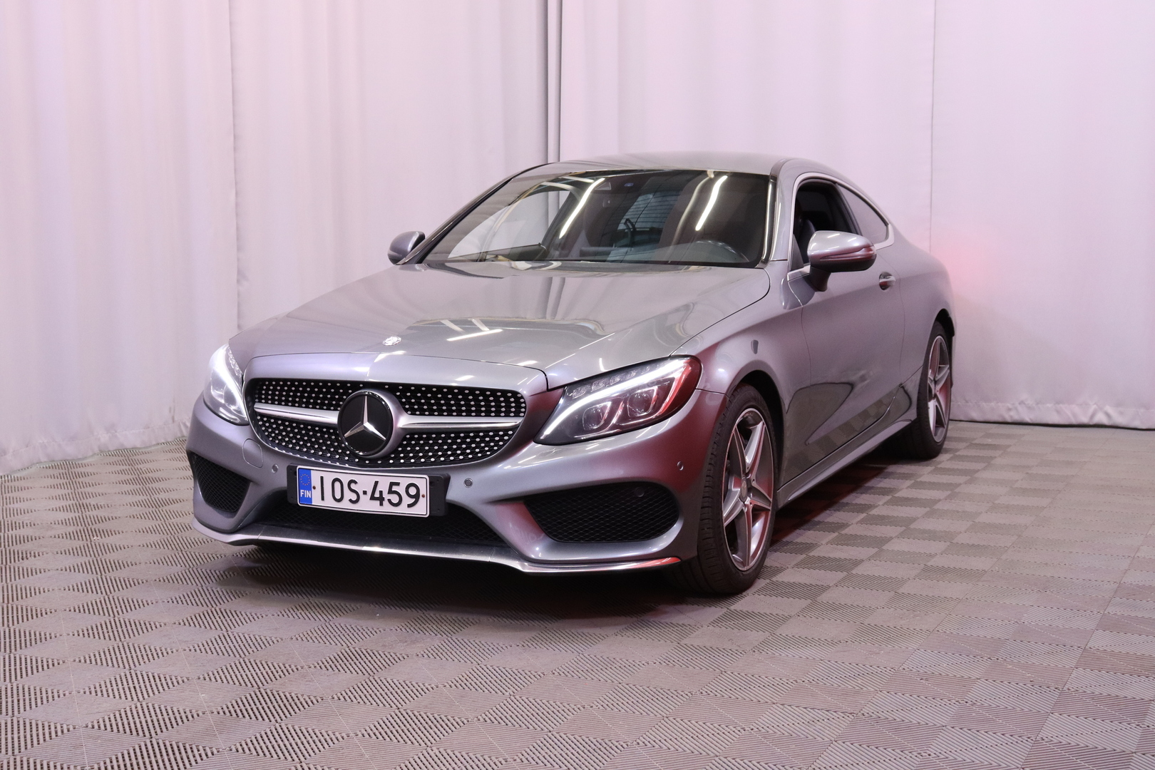 Mercedes-Benz - C - 250 Coupé A Business AMG / Navi / Bluetooth / Peruutuskamera / Vakkari / LED // - Coupe