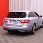 Mercedes-Benz - C - 220 BlueTEC Farmari // Pysäköintitutkat / Vakkari / Peruutuskamera / Lohko+Sisäpistoke / Navi / ILS / 2x renkaat // - Farmari