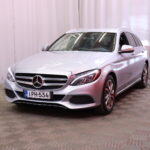 Mercedes-Benz - C - 220 BlueTEC Farmari // Pysäköintitutkat / Vakkari / Peruutuskamera / Lohko+Sisäpistoke / Navi / ILS / 2x renkaat // - Farmari