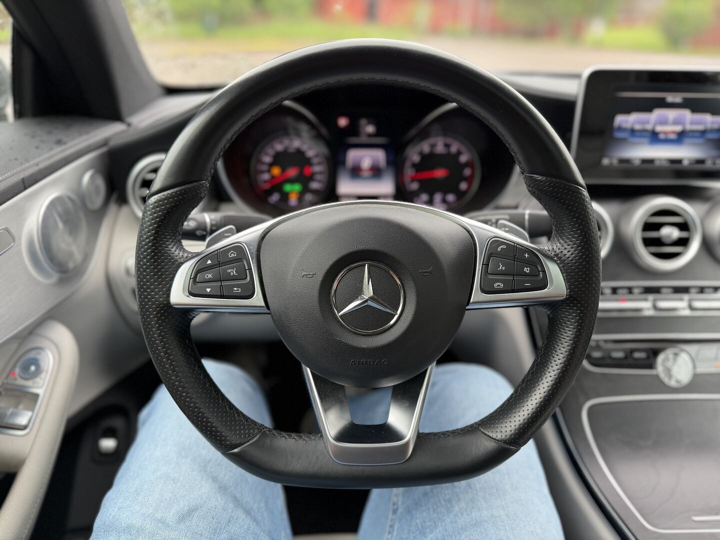 Mercedes-Benz - C - 300 Coupe AMG // Panorama / ILS / Burmester / Nahkasisusta / Sport putkisto / Lohko+sisälämmitin // - Coupe