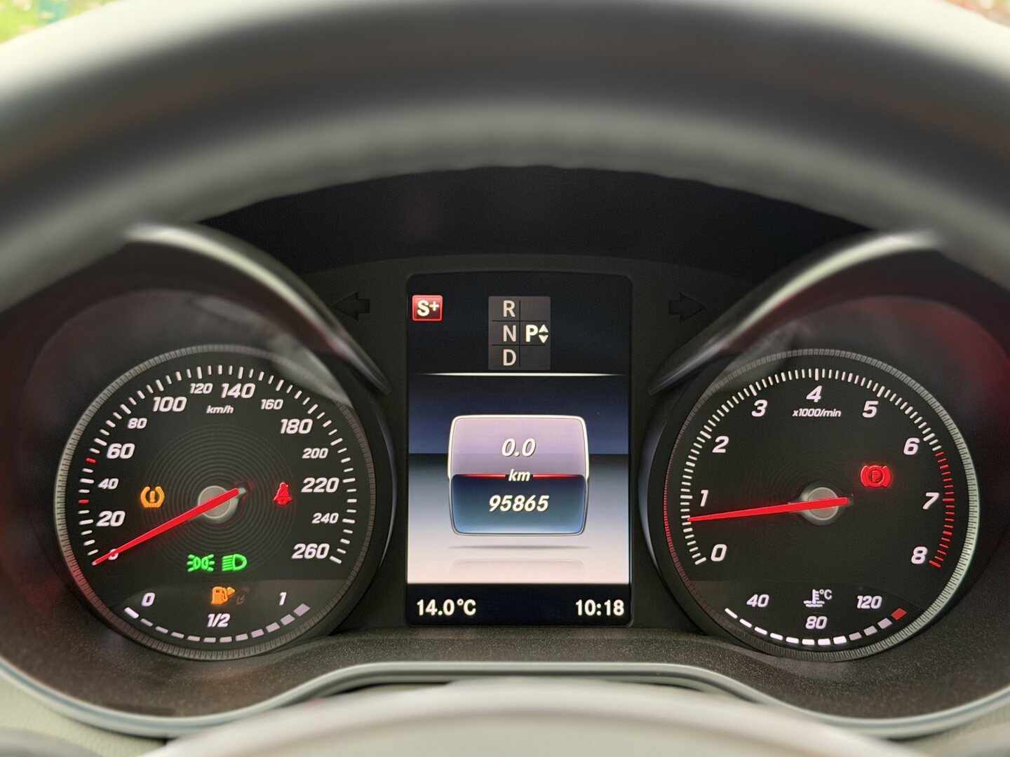 Mercedes-Benz - C - 300 Coupe AMG // Panorama / ILS / Burmester / Nahkasisusta / Sport putkisto / Lohko+sisälämmitin // - Coupe