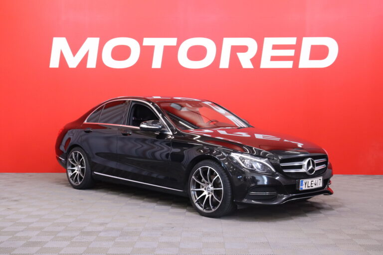 Mercedes-Benz - C - 220 BlueTec A Premium // Nahkasisusta / ILS-Led ajovalot / Puolisähköpenkit / Iso-näyttö / Navi // - Sedan